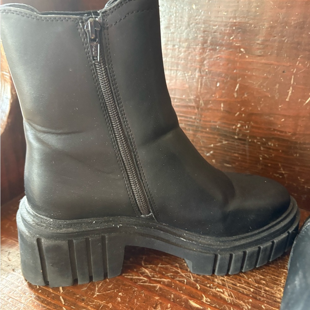 Women's Platform Chelsea Boots - Wild Fable Black, 7 - Picture 6 of 6